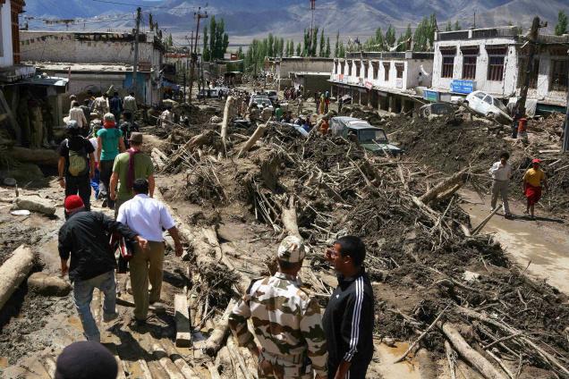 IN01_LEH_CLOUDBURST_173200f